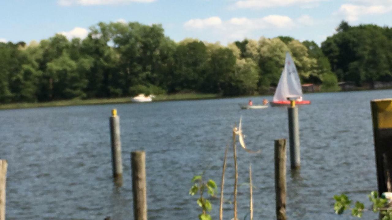 Schöne 3Zimmer Ferienwohnung direkt am Baalensee Fürstenberg-Havel Exterior foto